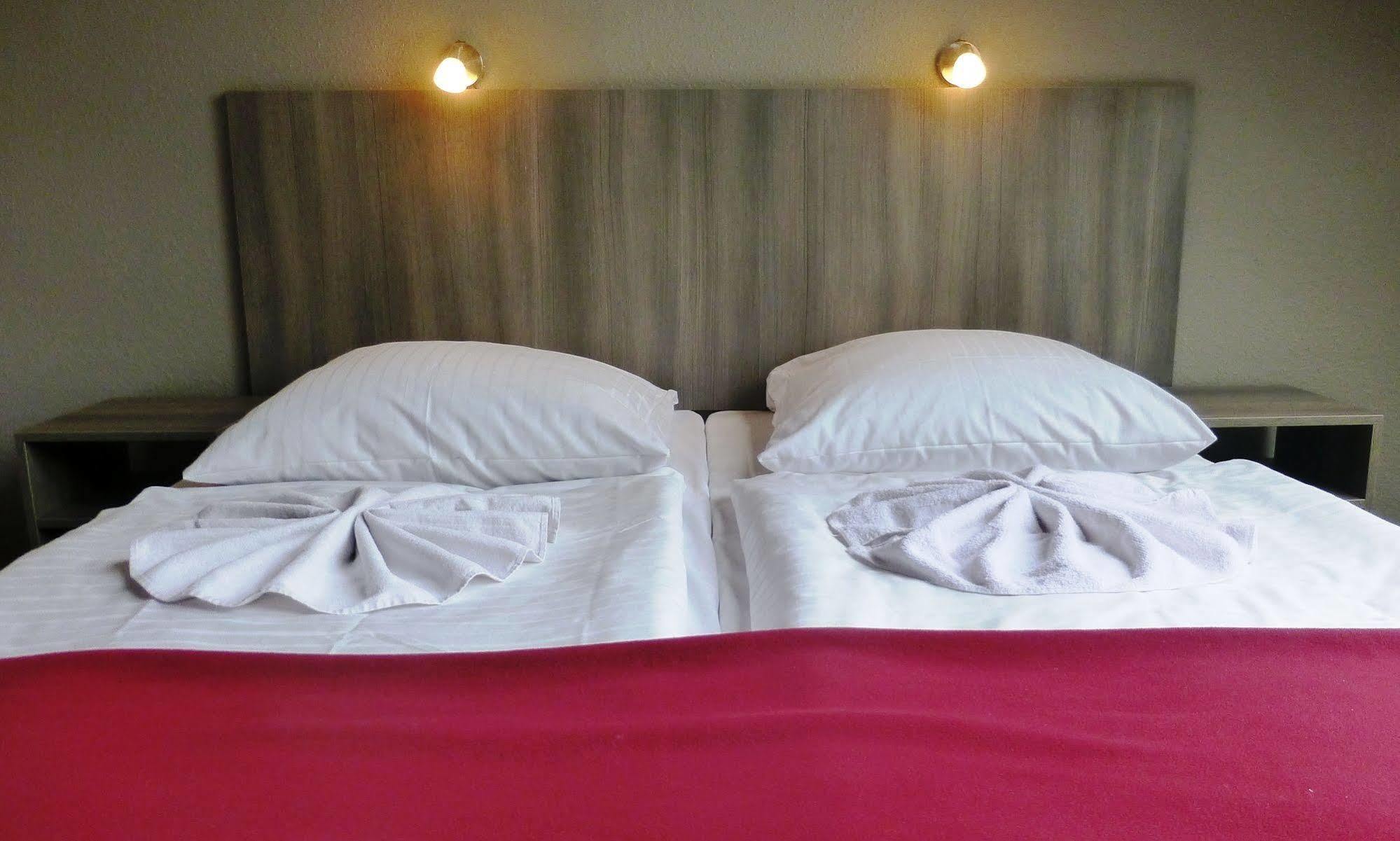 Hotel Rehberge Berlin Mitte Extérieur photo