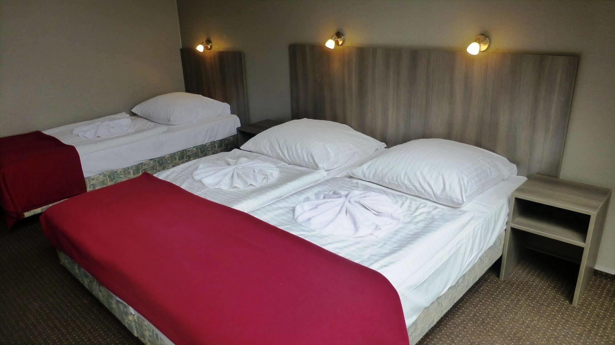Hotel Rehberge Berlin Mitte Extérieur photo